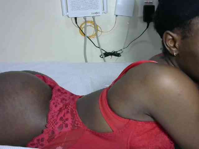 Hotzelda webcam