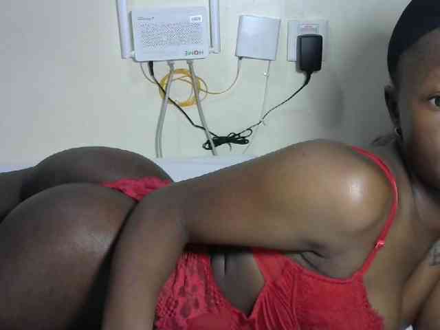 Hotzelda webcam
