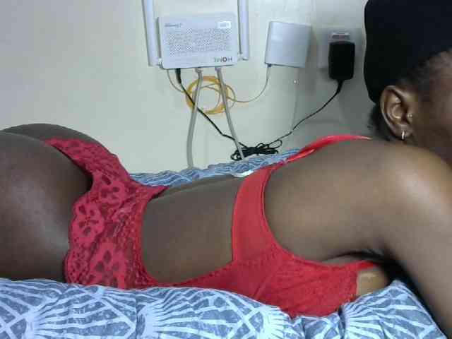 Hotzelda webcam