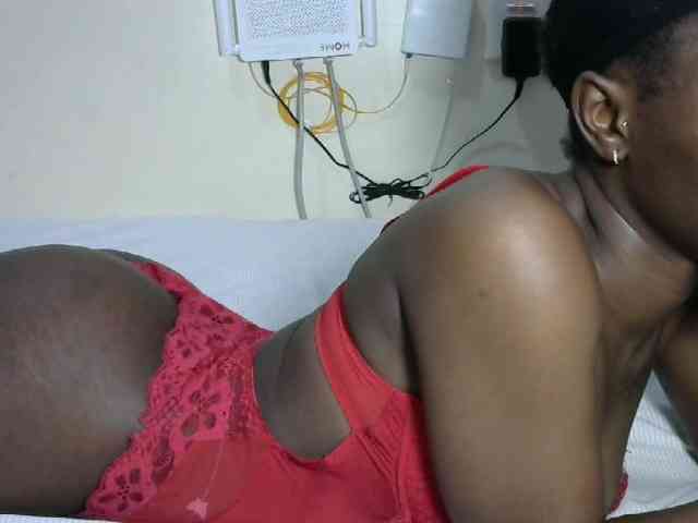 Hotzelda webcam