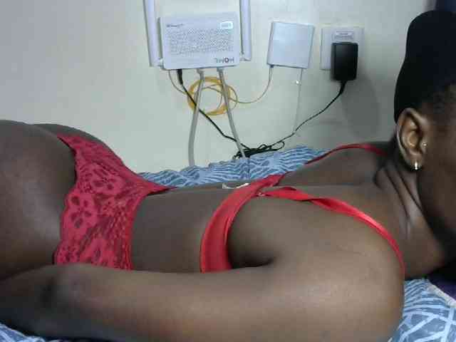 Hotzelda webcam