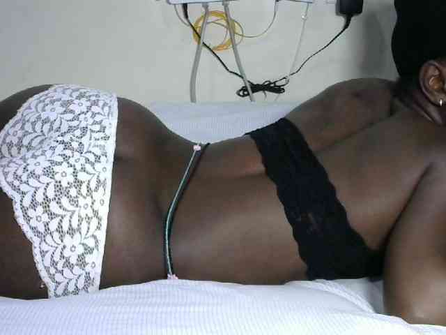Hotzelda webcam