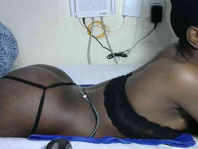 Hotzelda webcam