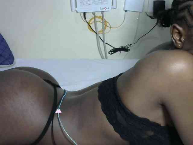 Hotzelda webcam