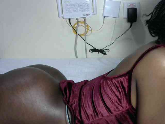 Hotzelda webcam