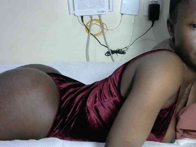 Hotzelda webcam