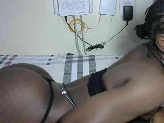 Hotzelda webcam