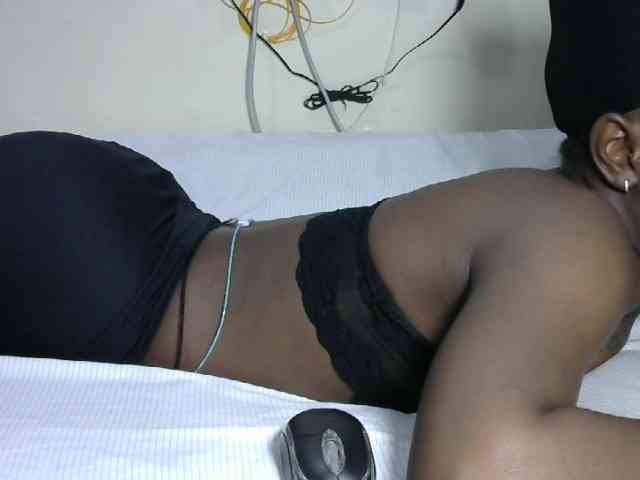 Hotzelda webcam
