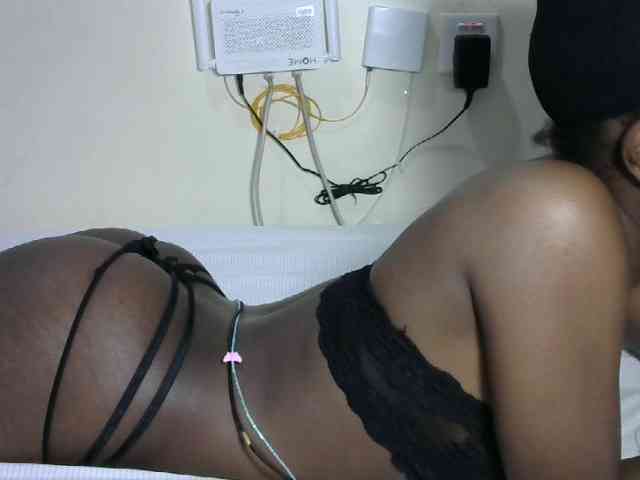 Hotzelda webcam