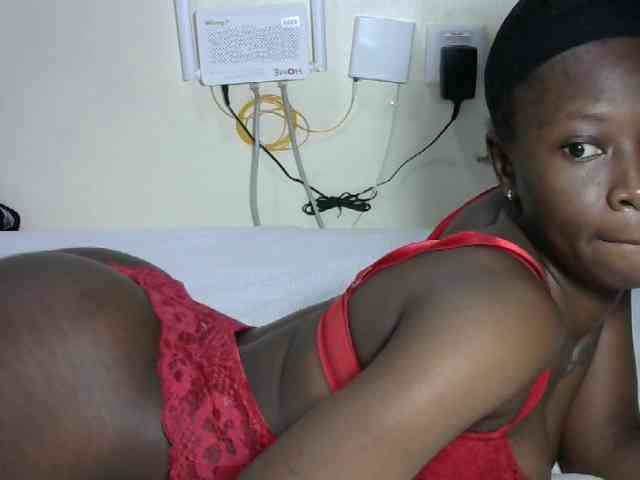 Hotzelda webcam