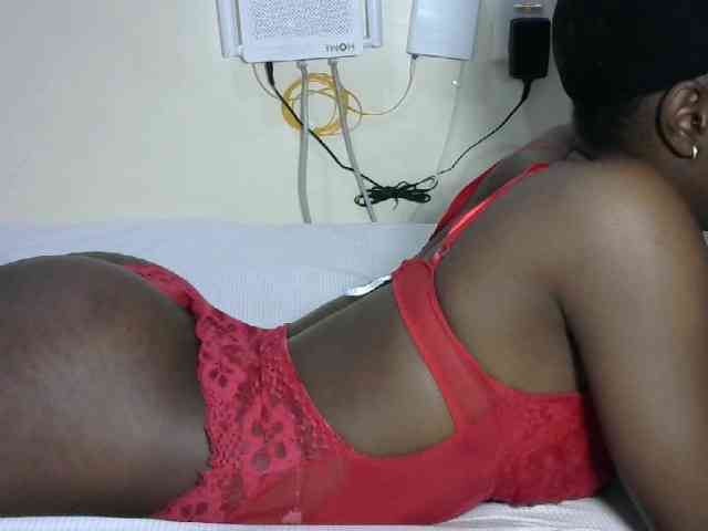 Hotzelda webcam