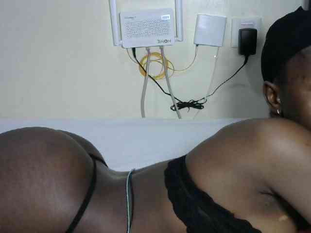 Hotzelda webcam