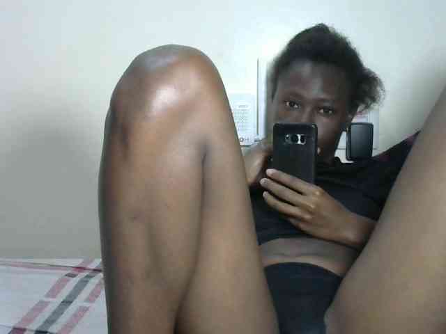 Hotzelda webcam