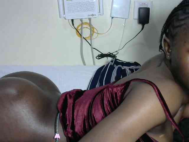 Hotzelda webcam