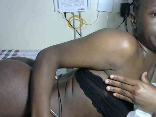 Hotzelda webcam