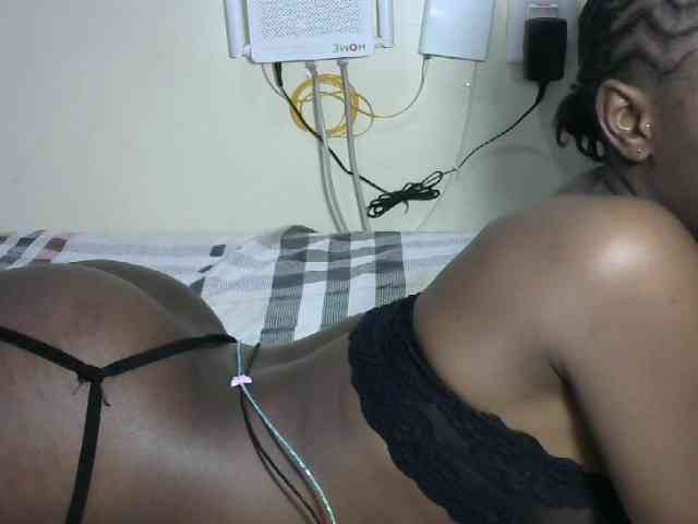 Hotzelda webcam