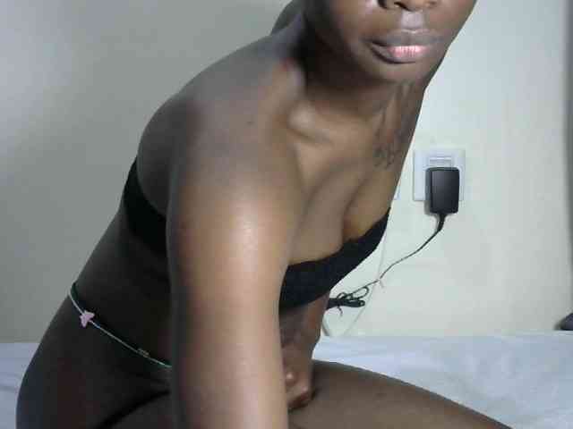 Hotzelda webcam