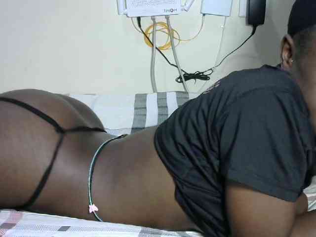 Hotzelda webcam
