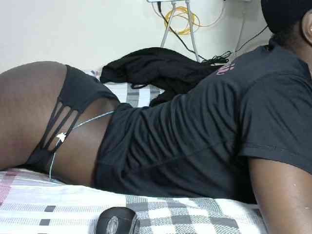 Hotzelda webcam