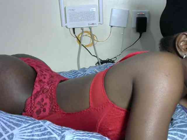 Hotzelda webcam