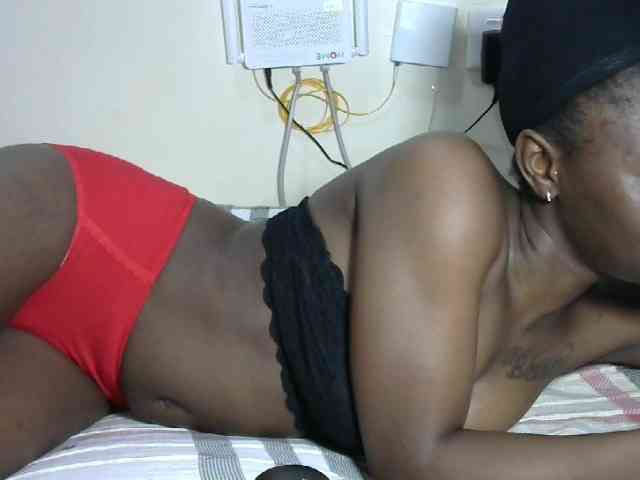 Hotzelda webcam