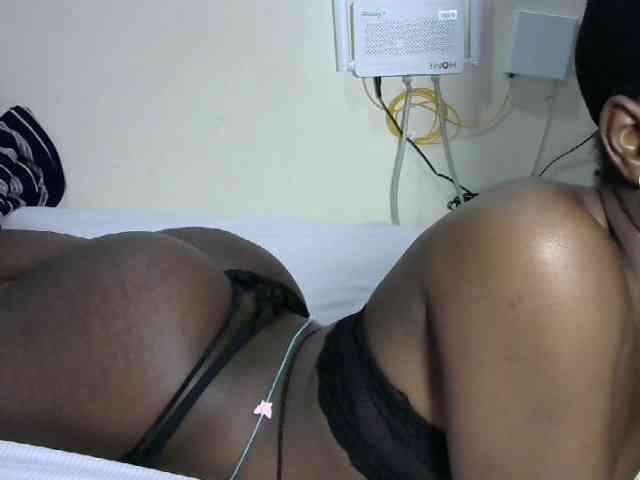 Hotzelda webcam