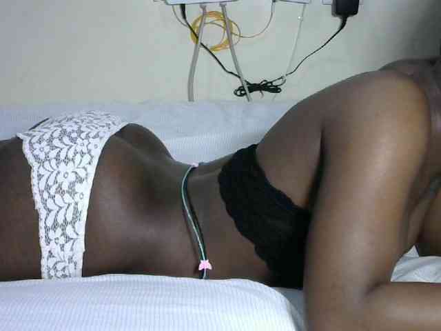 Hotzelda webcam