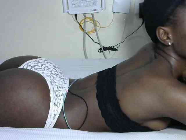 Hotzelda webcam