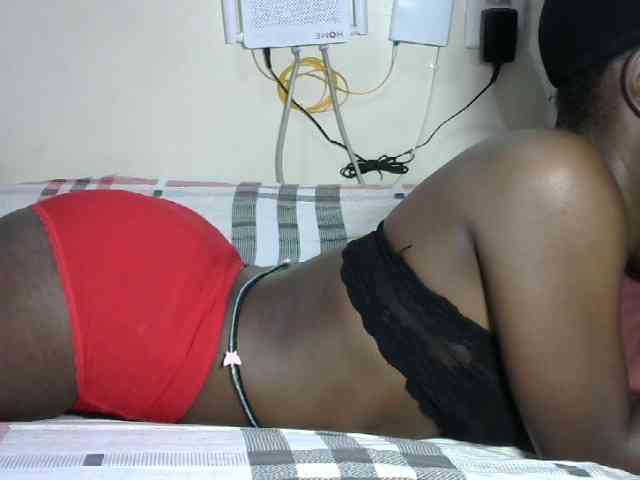 Hotzelda webcam