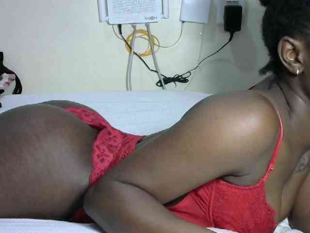 Hotzelda webcam