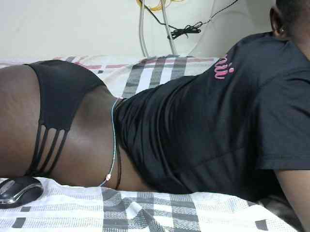 Hotzelda webcam