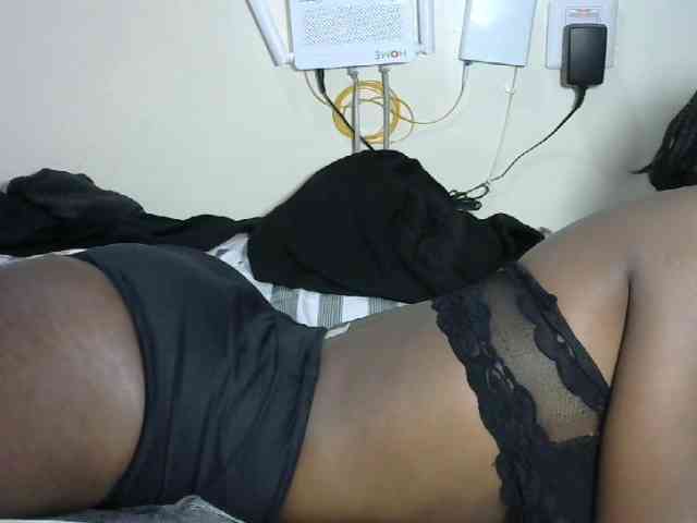 Hotzelda webcam