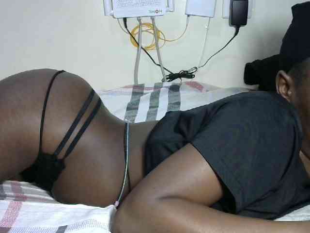 Hotzelda webcam