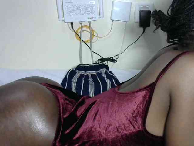 Hotzelda webcam