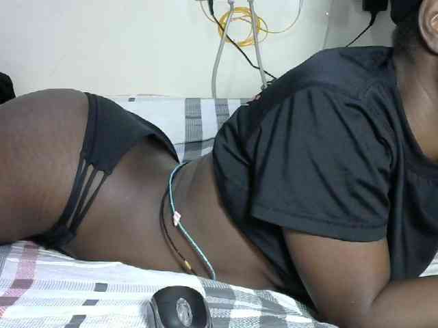 Hotzelda webcam