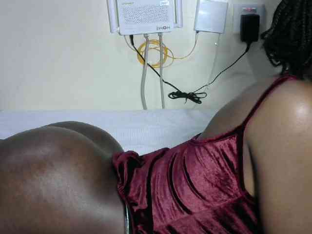 Hotzelda webcam