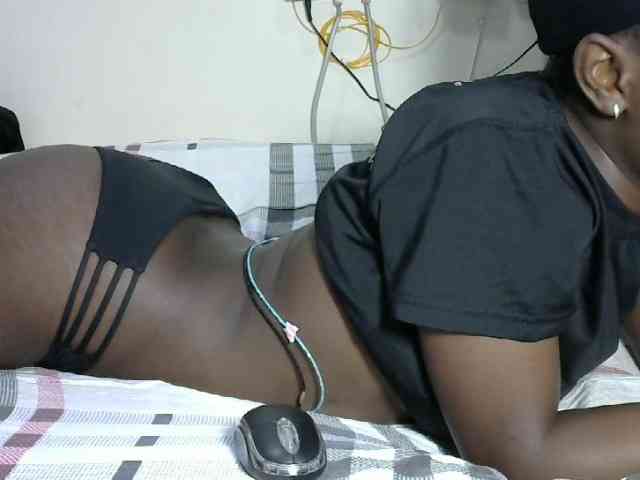 Hotzelda webcam