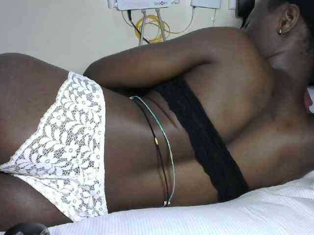 Hotzelda webcam