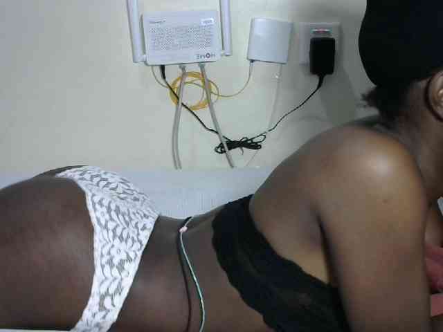 Hotzelda webcam
