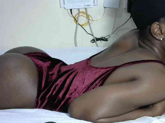 Hotzelda webcam