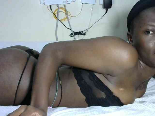 Hotzelda webcam