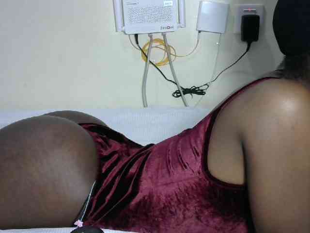 Hotzelda webcam