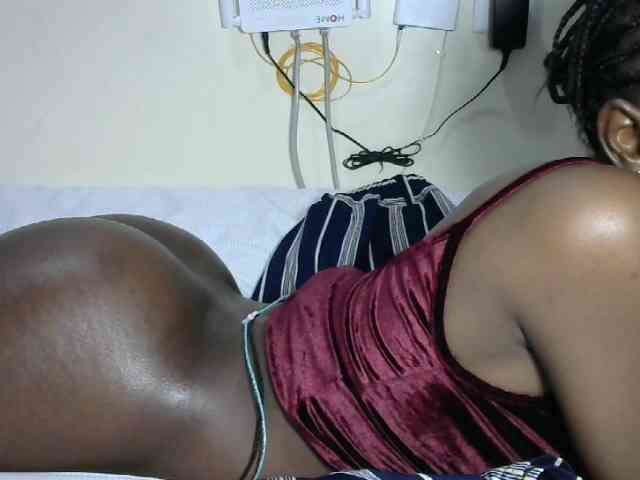 Hotzelda webcam