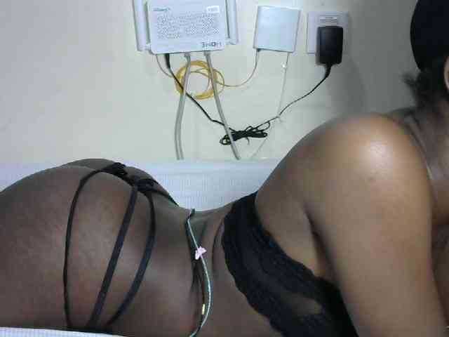 Hotzelda webcam