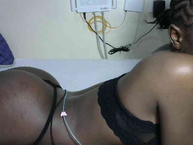 Hotzelda webcam