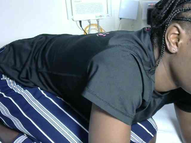Hotzelda webcam