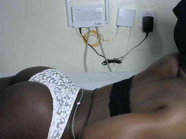 Hotzelda webcam