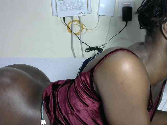 Hotzelda webcam