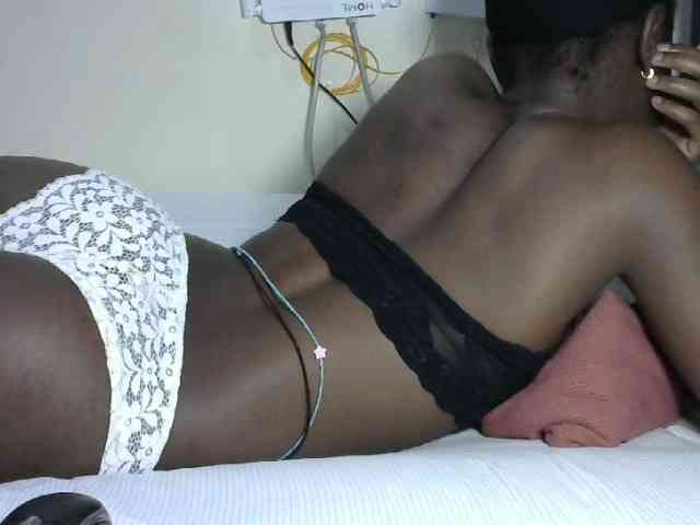 Hotzelda webcam