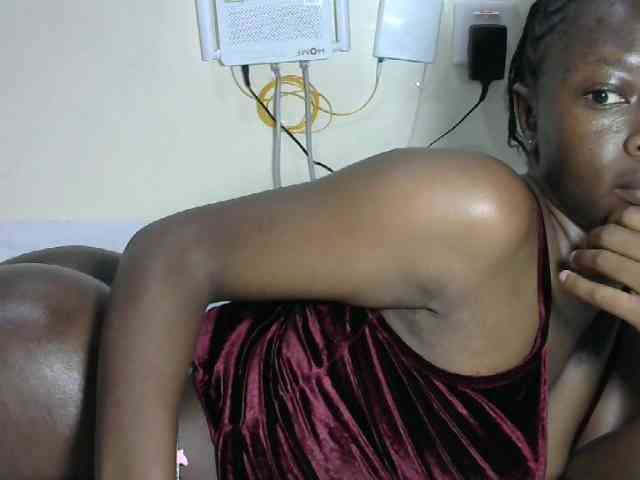 Hotzelda webcam